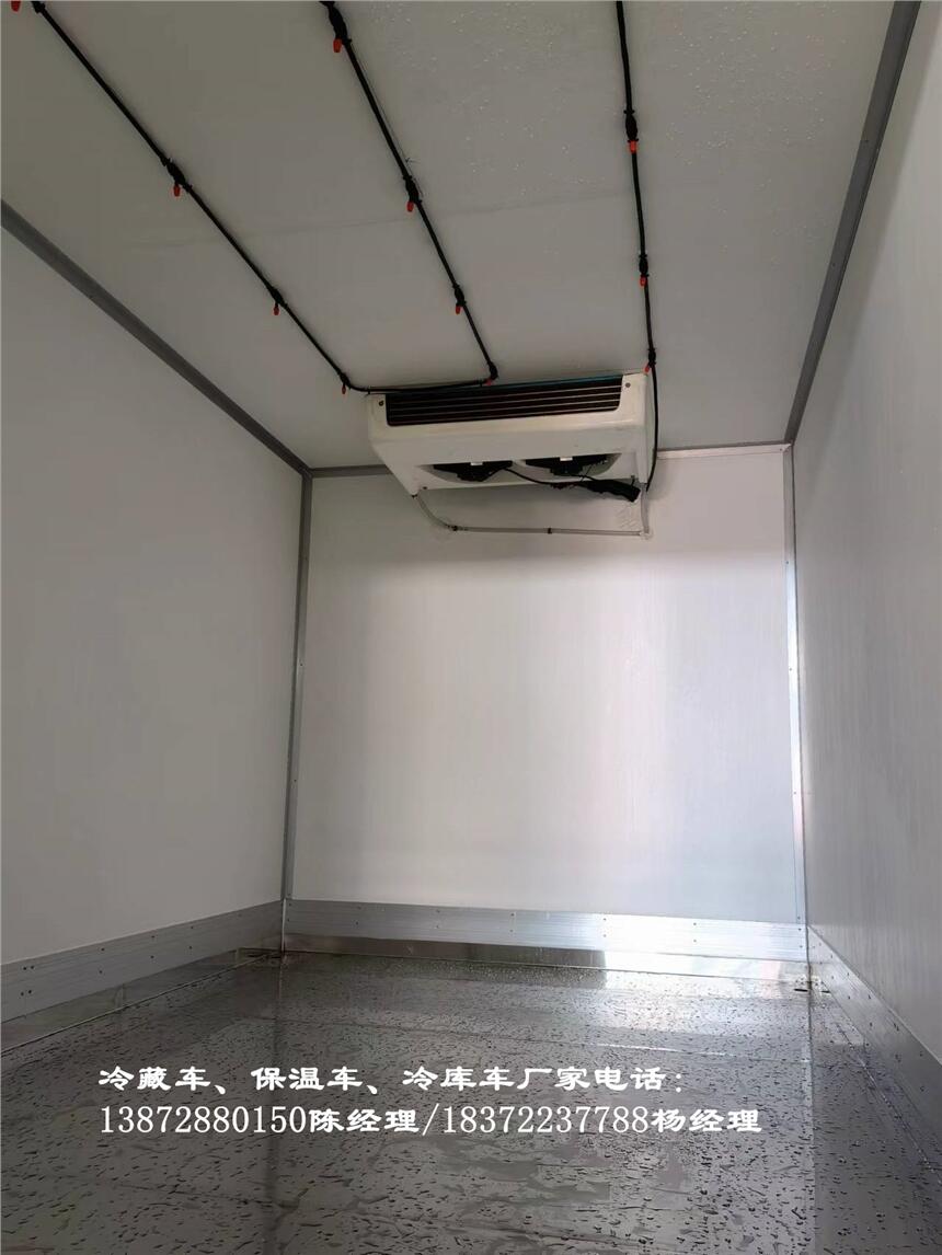 通化市国六雪龙4米2冷藏保温车 